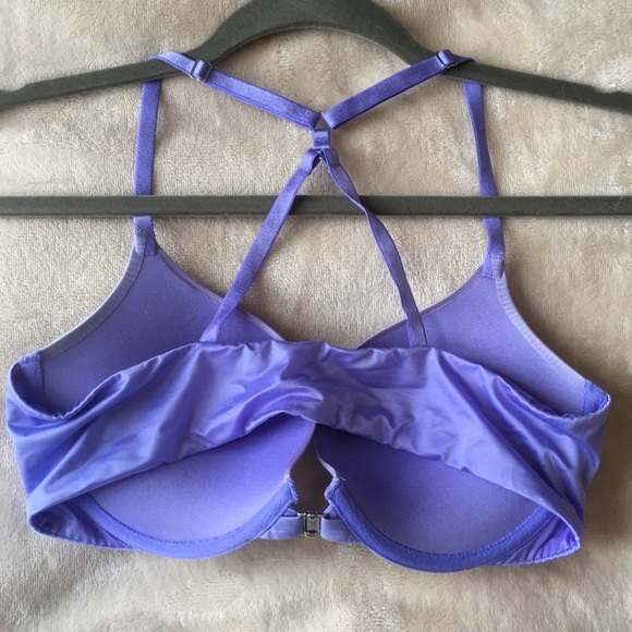 VIctoria Secret very sexy push up bra - Picture 2 of 5